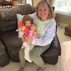 Meet your Posher, Jennifer